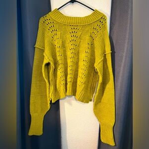 FREE PEOPLE SWEATER!! Gorgeous green! Size Medium
